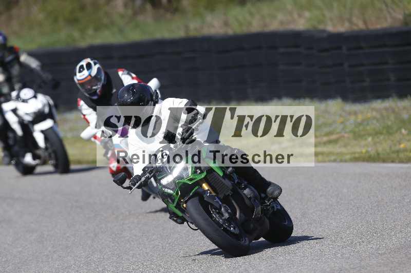 /01 02.04.2026 MAZ ADR/Gruppe gelb Gruppe gruen/50